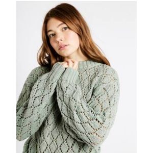 Jessica Simpson loose knit ridiculously soft olive green sweater